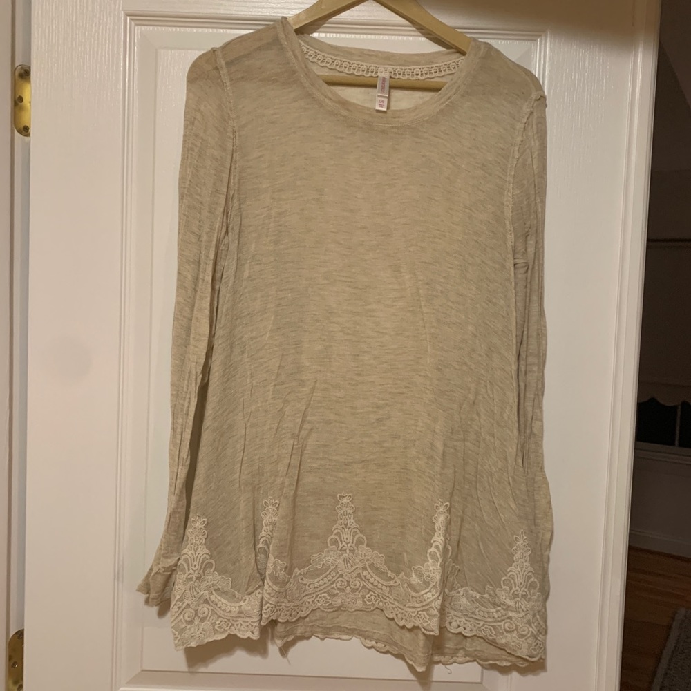 Xhilaration long sleeve embroidered top